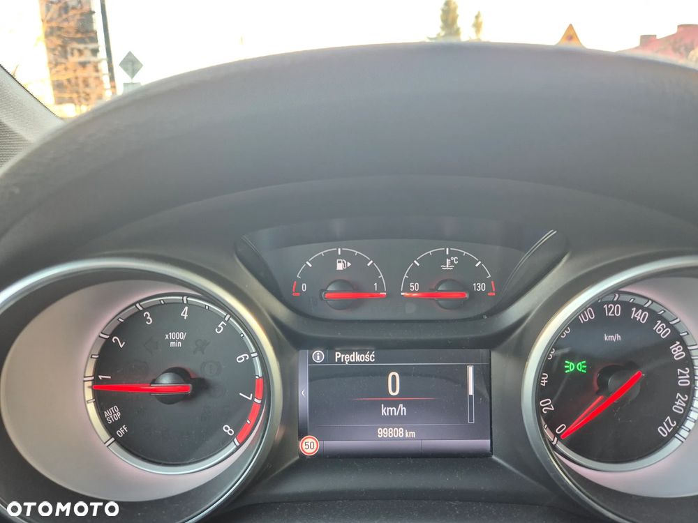 Opel Astra 1.4 Turbo Innovation - 17