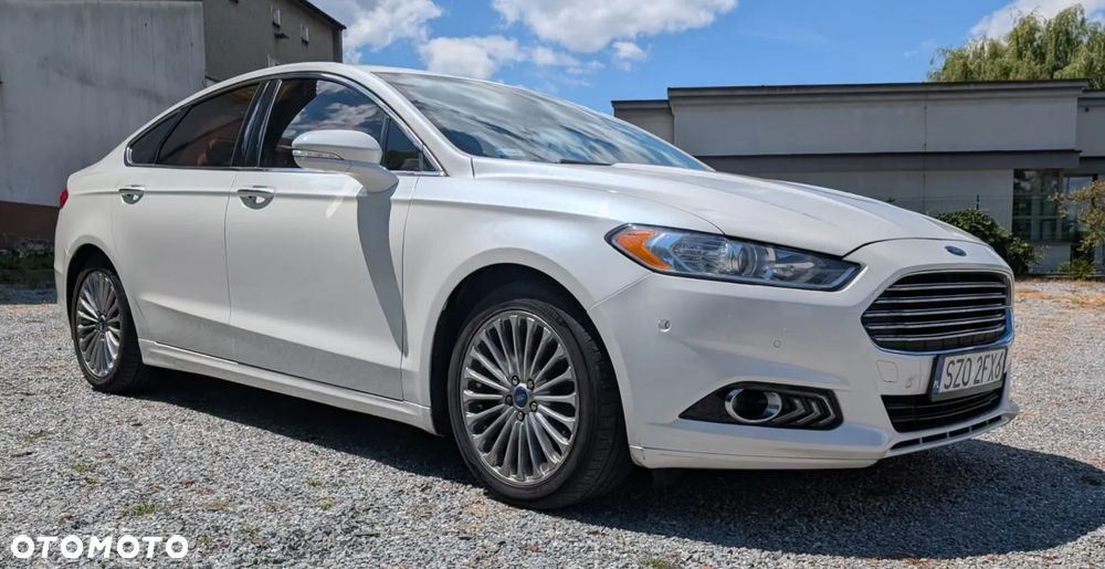 Ford Fusion 2.0 EcoBoost Titanium - 9
