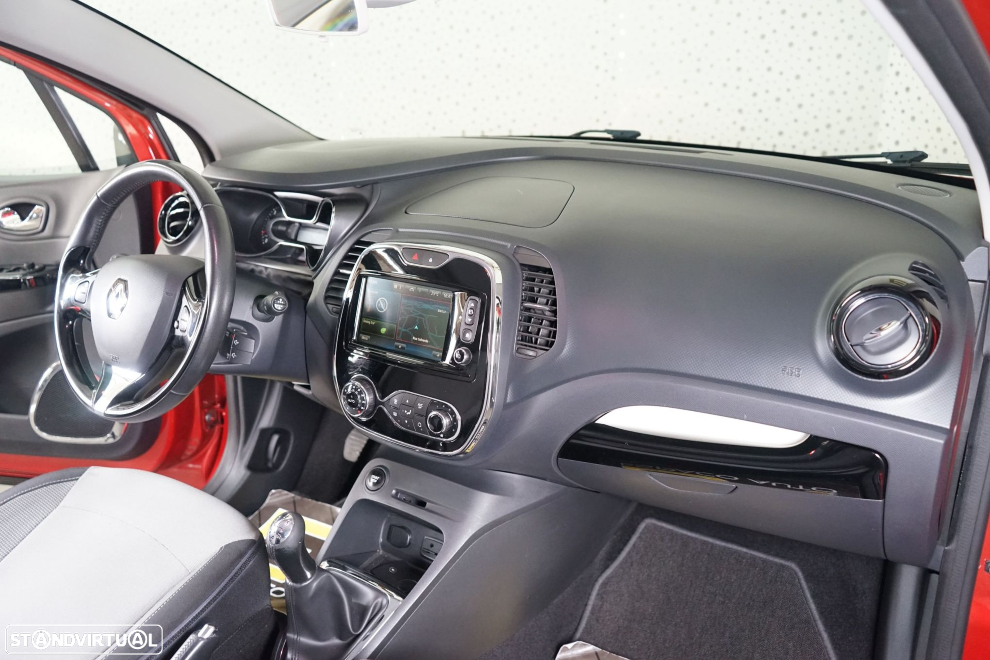 Renault Captur 1.5 dCi Zen - 16