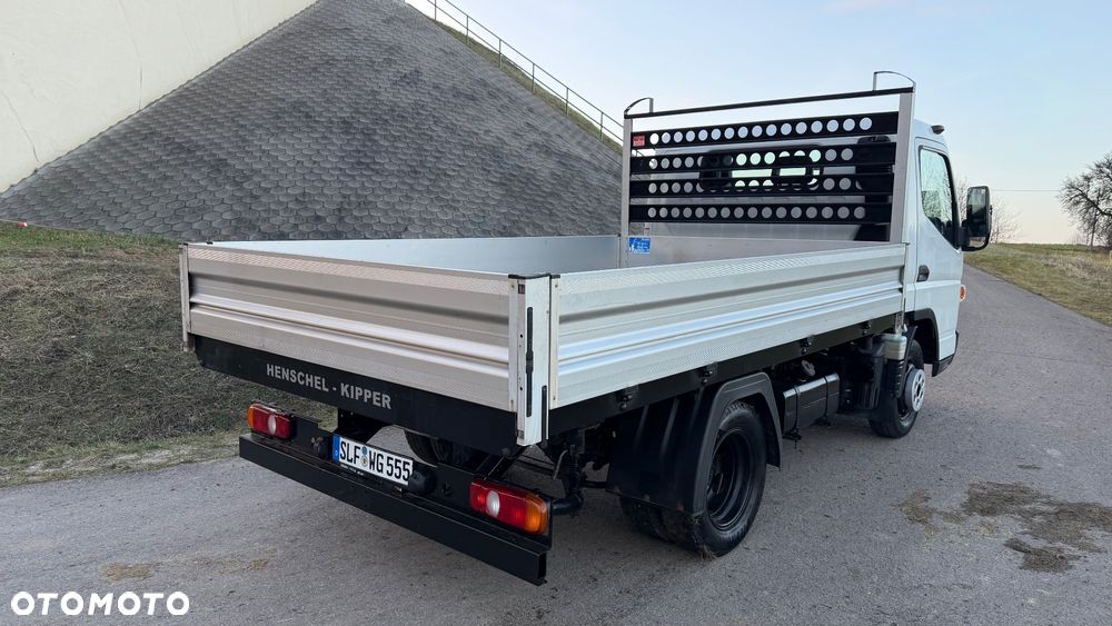 Mitsubishi Fuso - 13