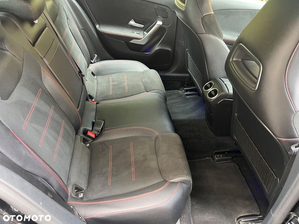 Mercedes-Benz Klasa A 180 d AMG Line 7G-DCT - 19