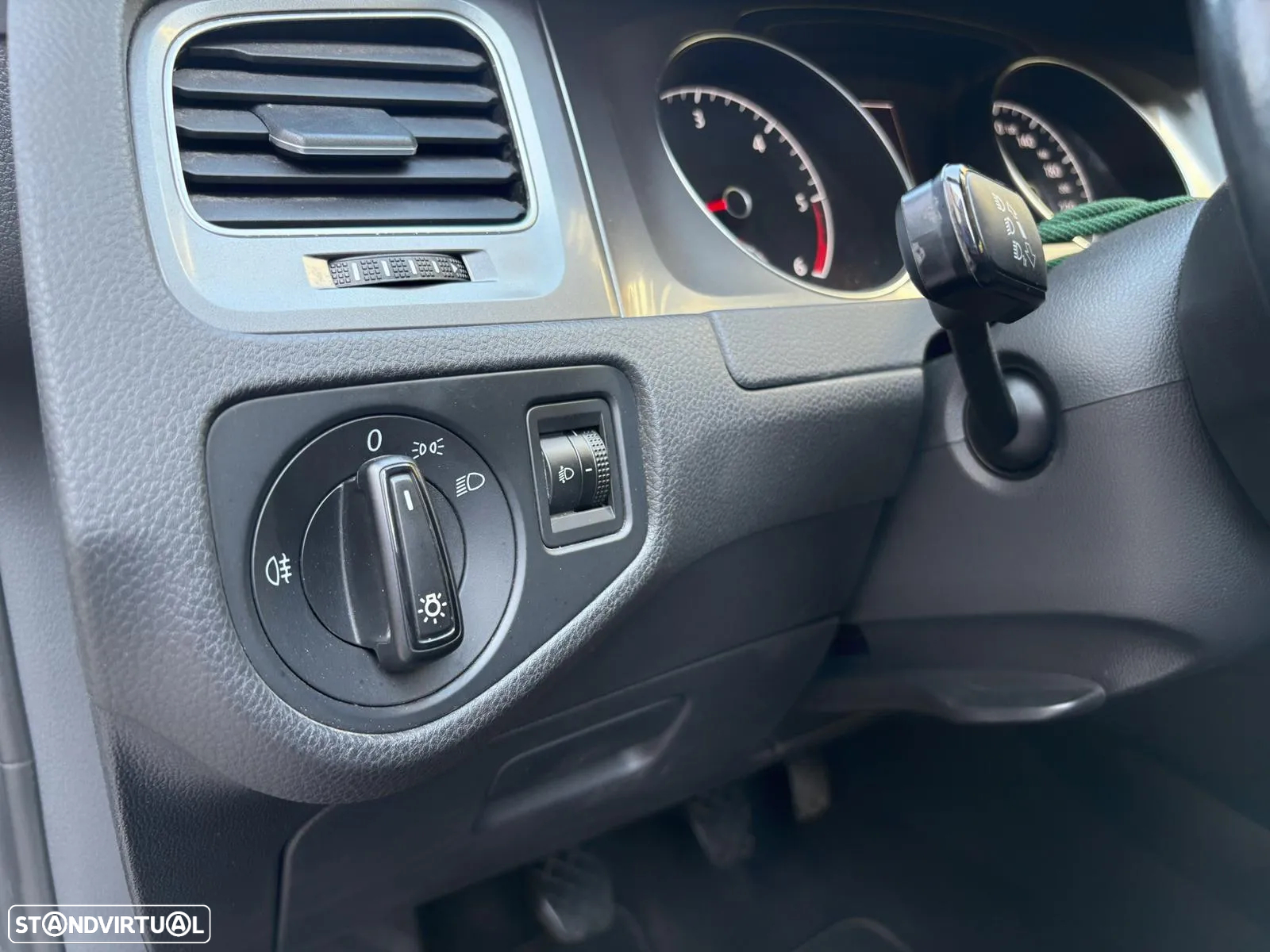 VW Golf 1.6 TDi Confortline - 18
