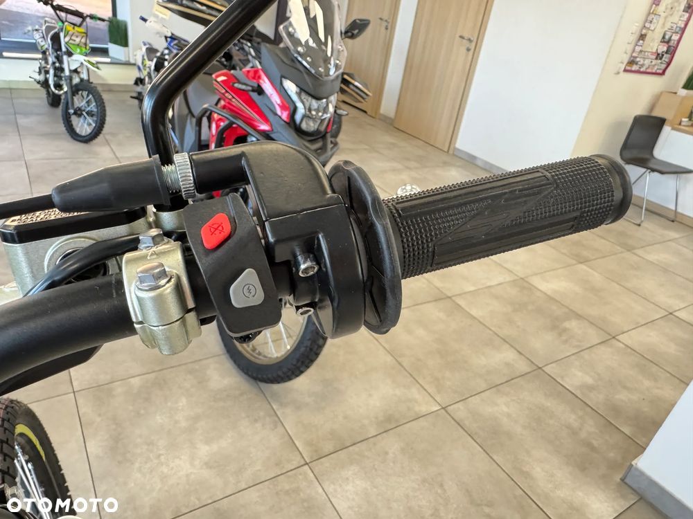 Barton FRX 125 - 13