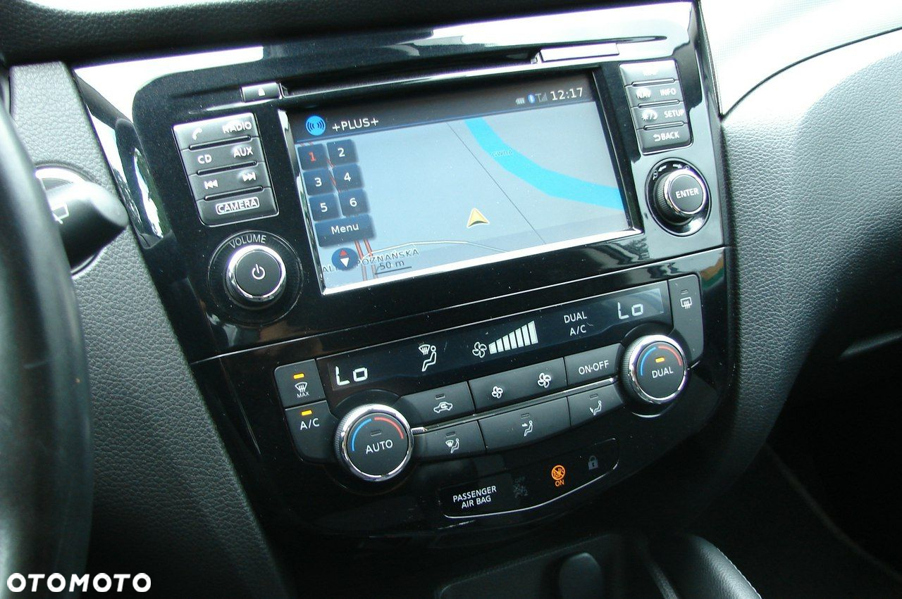 Nissan Qashqai - 25