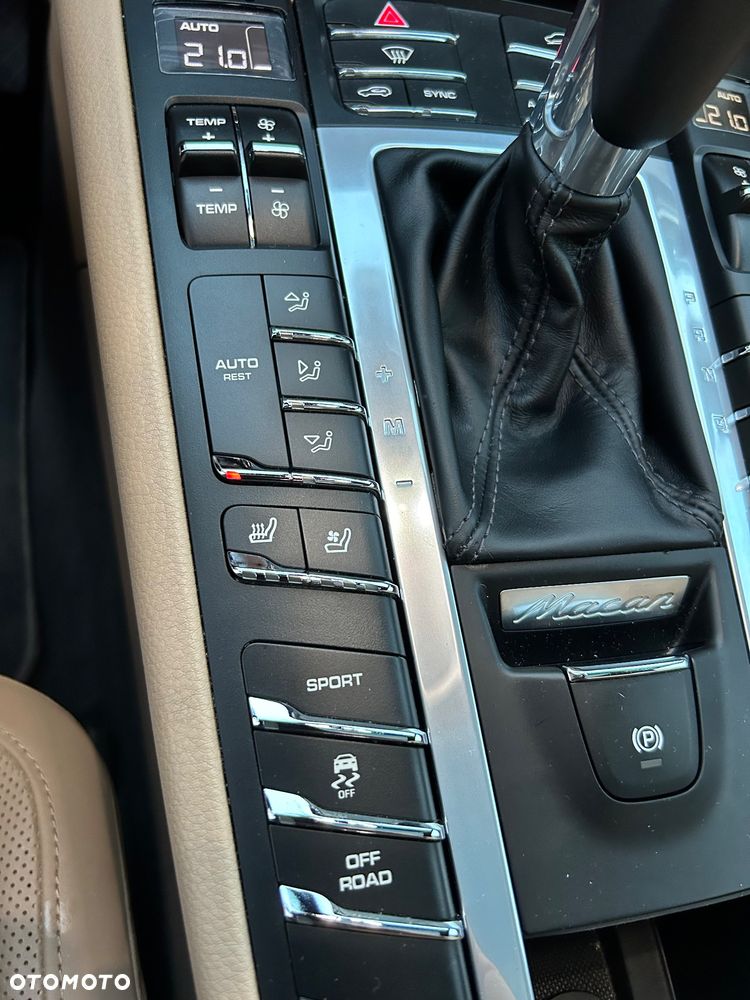 Porsche Macan Standard - 10