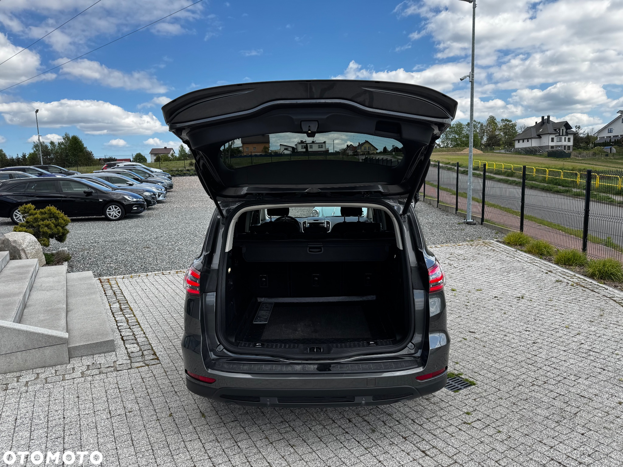 Ford S-Max - 37