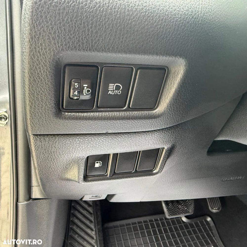 Toyota C-HR 1.8 HSD 122 CP 4x2 CVT Cult - 13