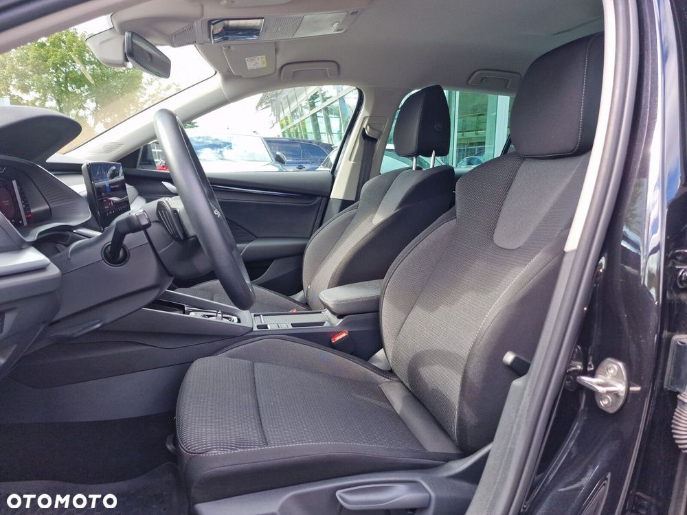 Skoda Octavia 1.5 TSI mHEV Selection DSG - 12