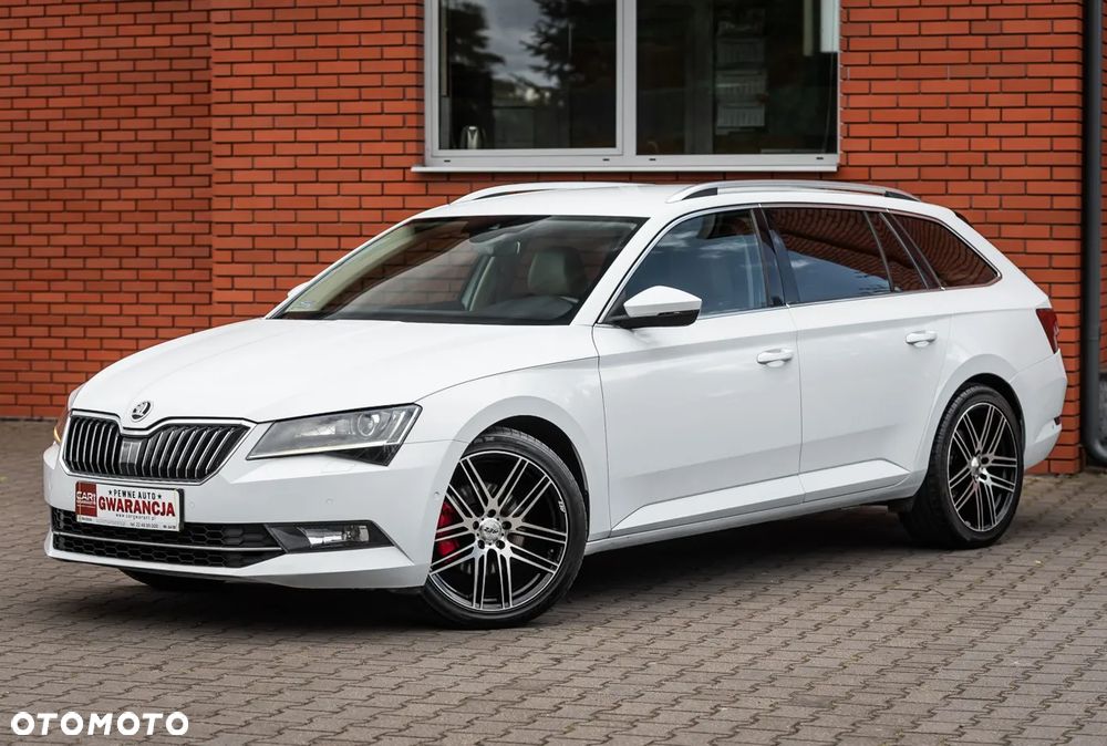 Skoda Superb 2.0 TSI Sportline DSG - 27