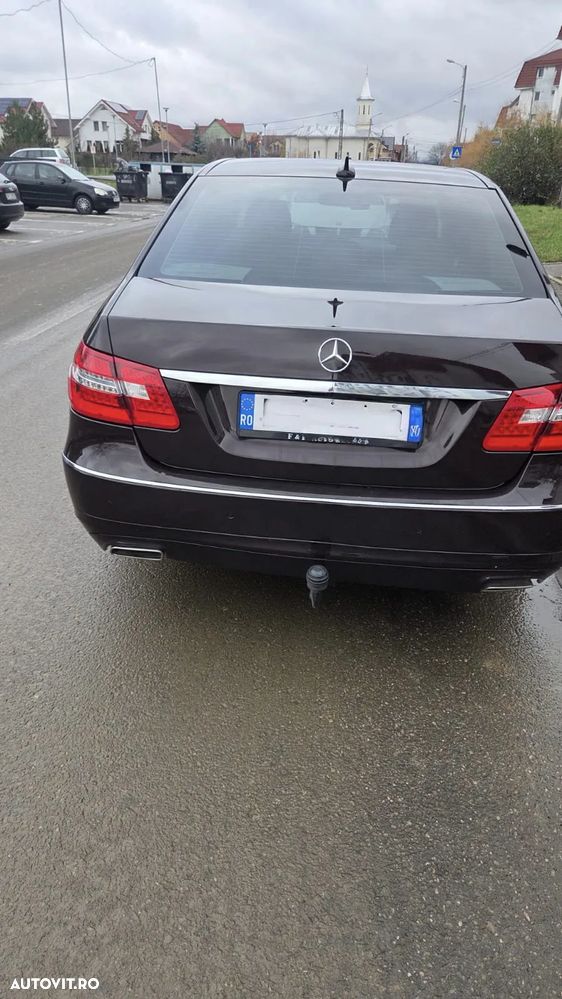 Mercedes-Benz E 300 BLUETEC 7G-TRONIC Avantgarde - 2