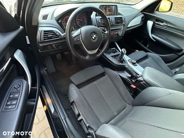 BMW Seria 1 118i Sport Line - 33