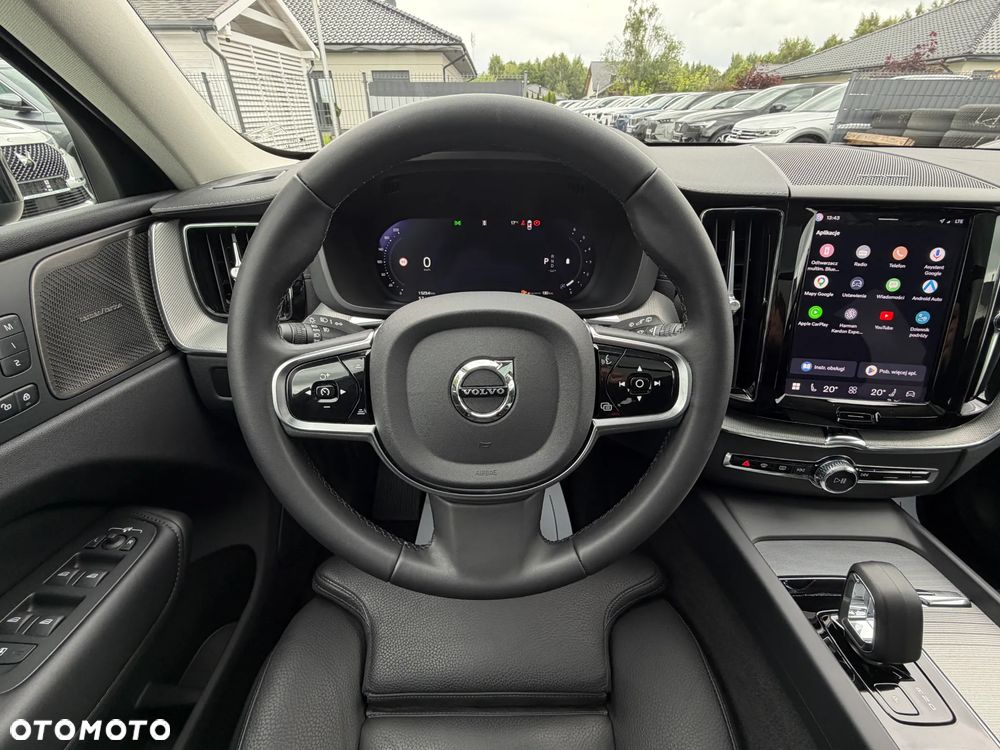Volvo XC 60 B4 D AWD Ultimate Dark - 35
