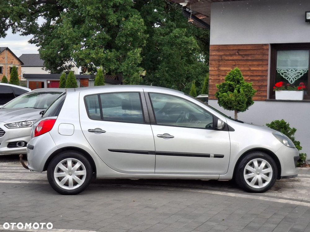 Renault Clio 1.2 TCE Authentique - 21