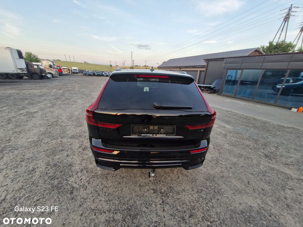 Volvo XC 60 T8 AWD Recharge Ultimate Black Edition - 4