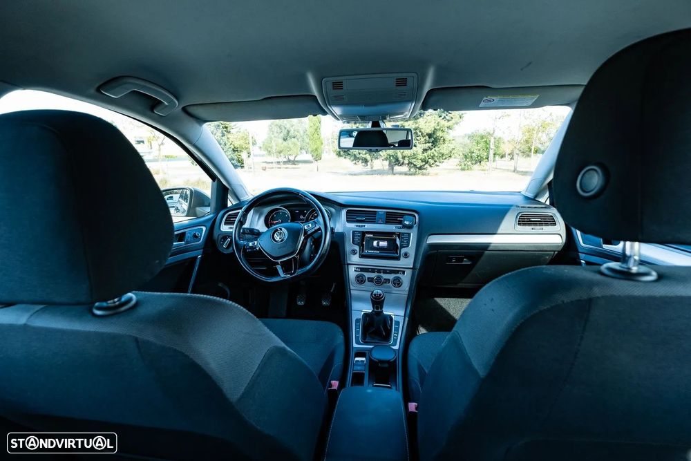 VW Golf 1.6 TDi Highline - 19