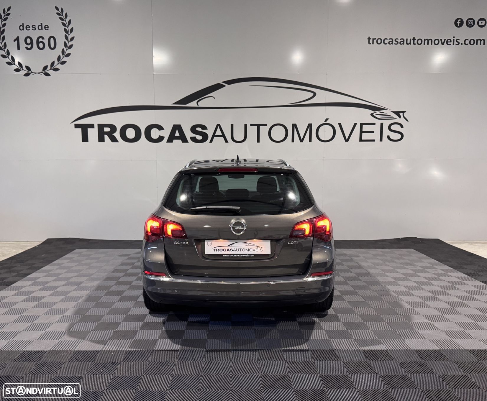 Opel Astra Sports Tourer 1.6 CDTi Executive S/S - 4