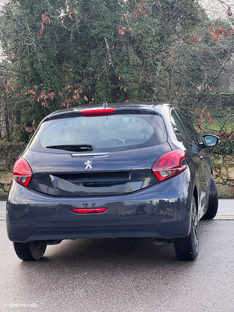 Peugeot 208 PureTech 82 Style - 5