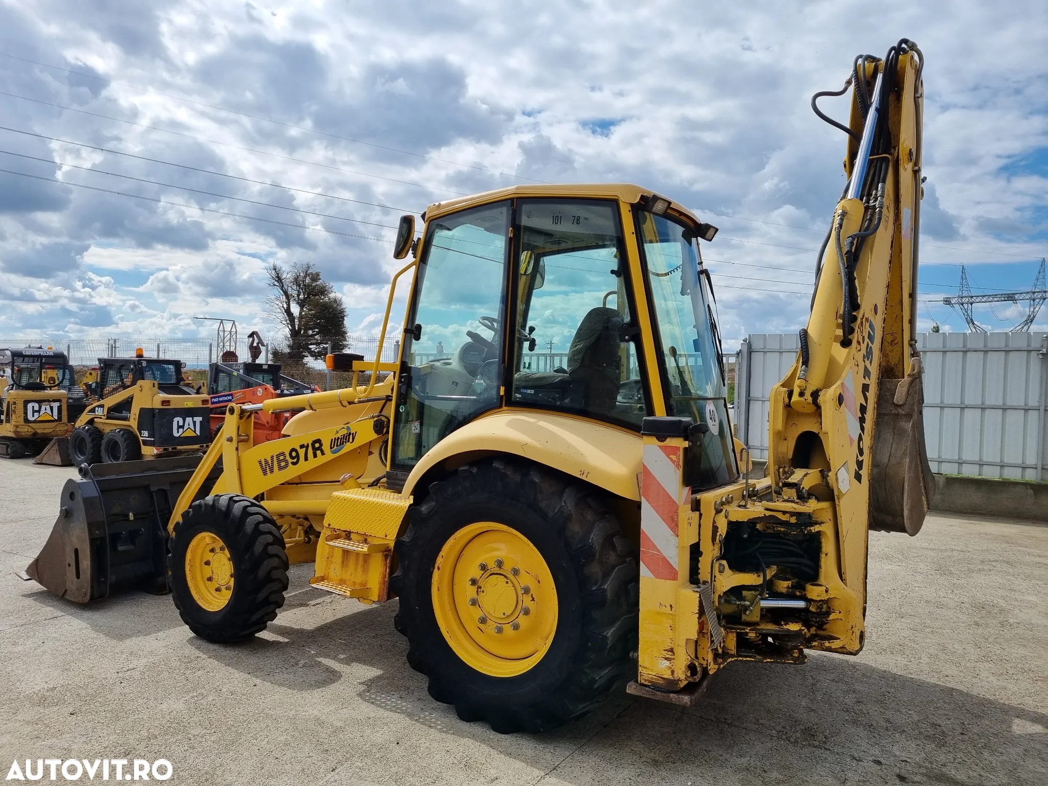 Komatsu WB97 R-2 - 6