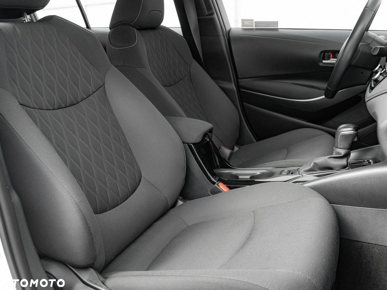 Toyota Corolla 1.5 Comfort MS - 33