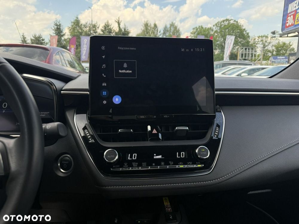 Toyota Corolla 1.8 Hybrid Comfort - 24