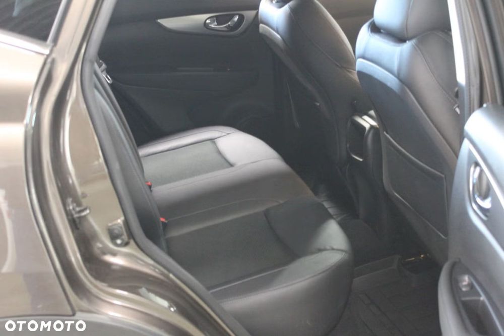 Nissan Qashqai 1.3 DIG-T DCT N-CONNECTA - 17