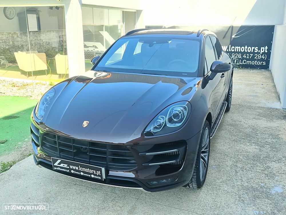 Porsche Macan Turbo - 1