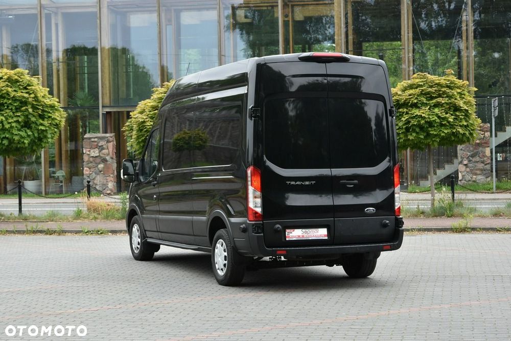 Ford Transit - 30