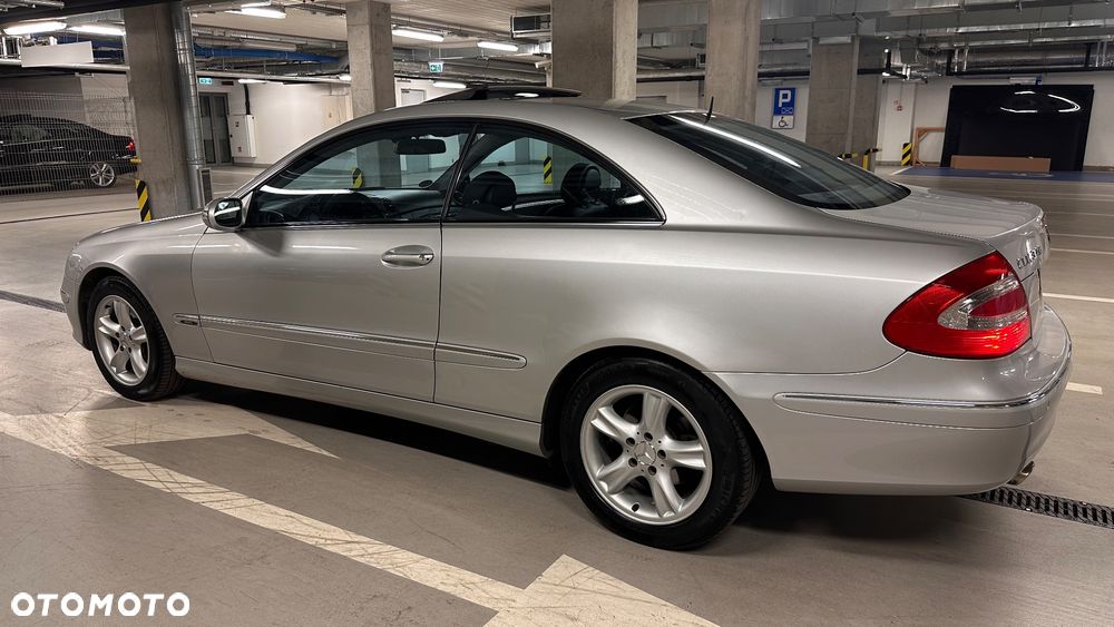 Mercedes-Benz CLK 2004
