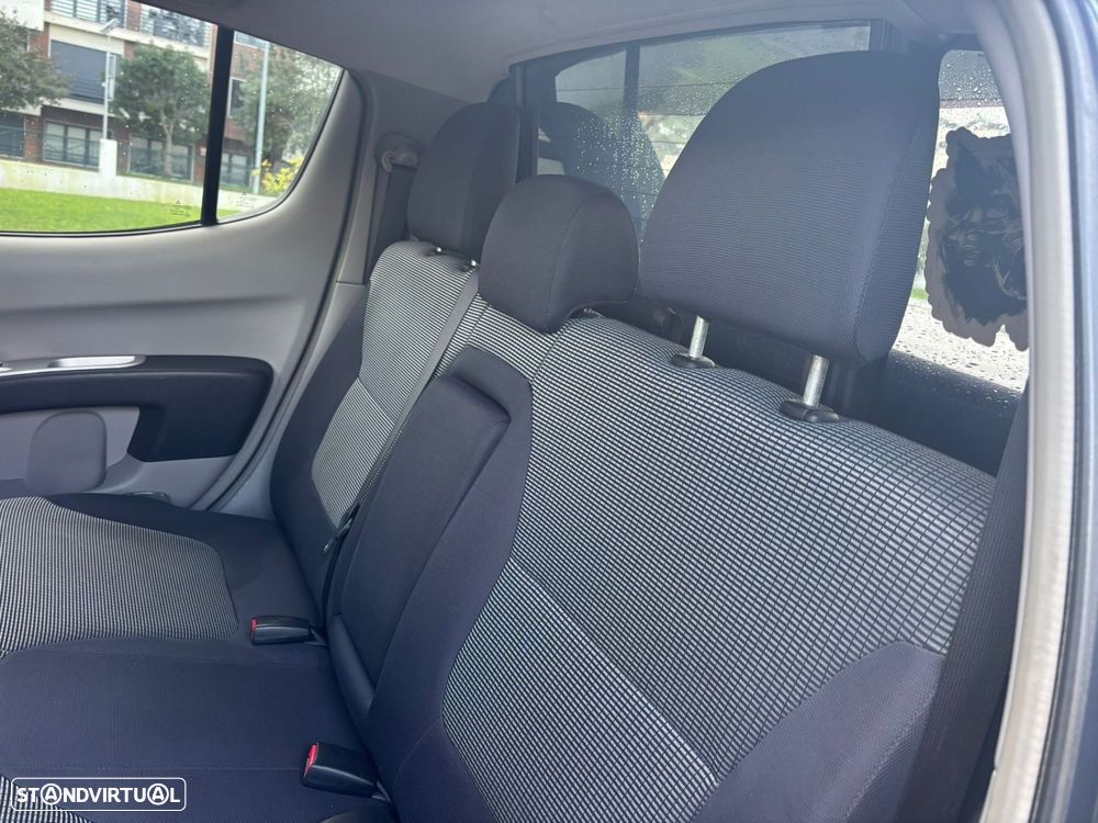 Mitsubishi L200 2.5 DI-D CD Intense AC/JLL - 35