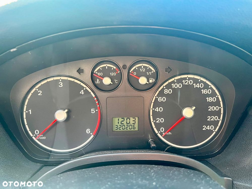 Ford Focus - 19