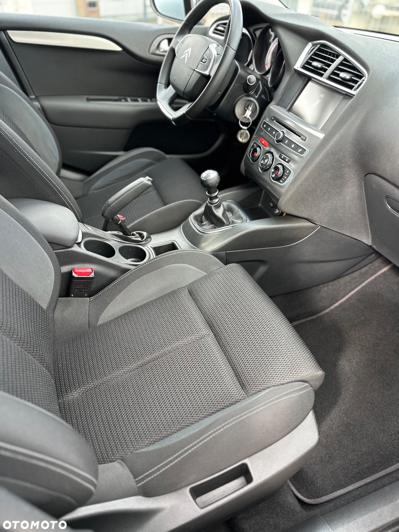 Citroën C4 BlueHDi 120 Stop&Start Business Class - 9