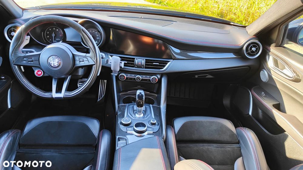 Alfa Romeo Giulia 2.9 Bi Turbo V6 Quadrifoglio - 14