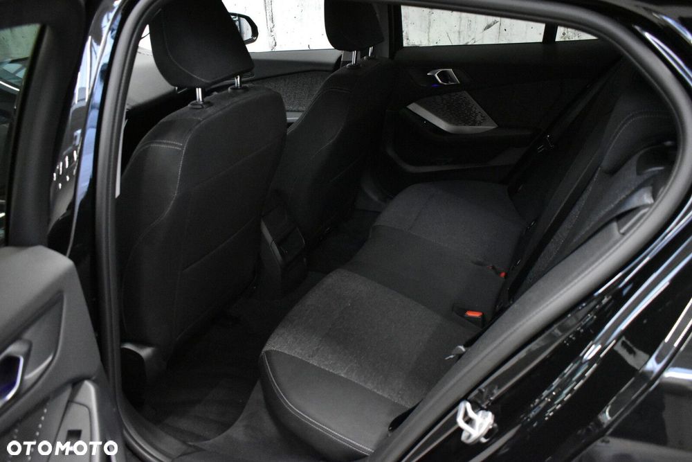 BMW Seria 1 - 17