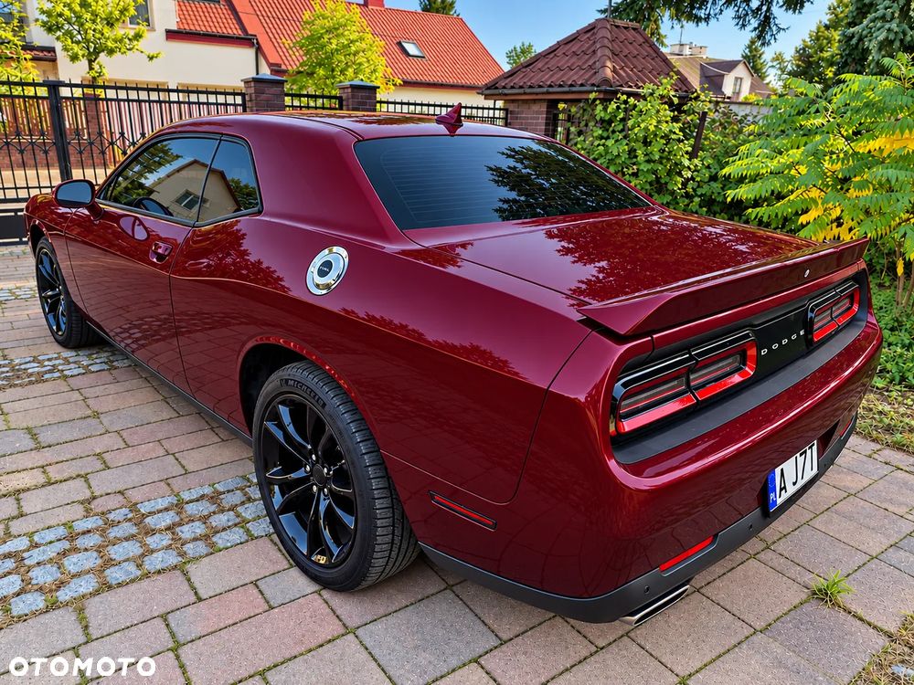 Dodge Challenger 2019 photo 2