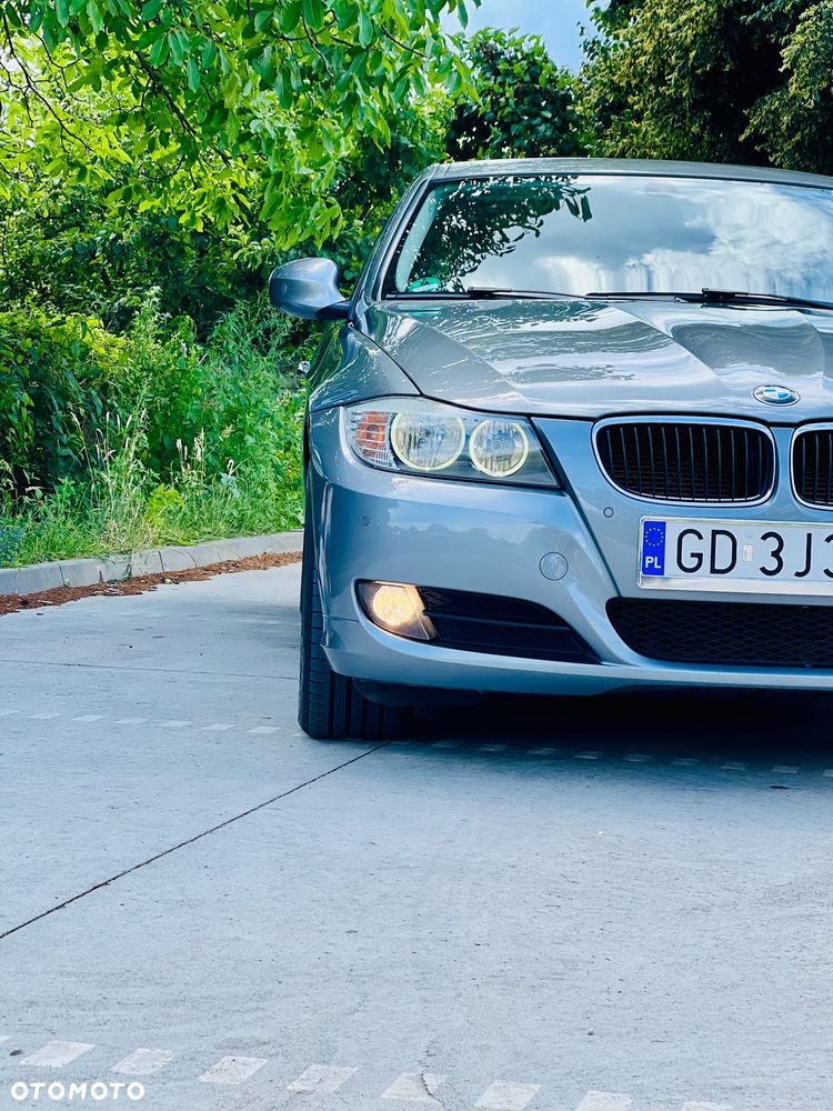 BMW Seria 3 318d - 29