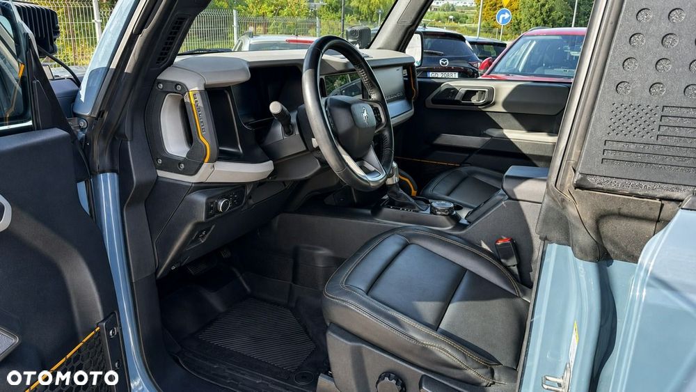 Ford Bronco - 7