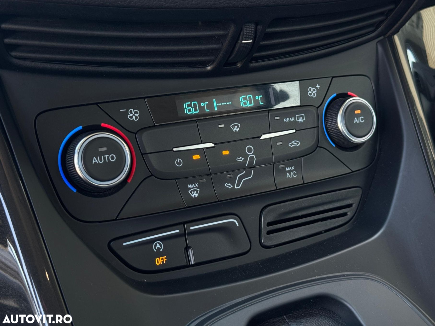 Ford Kuga - 14
