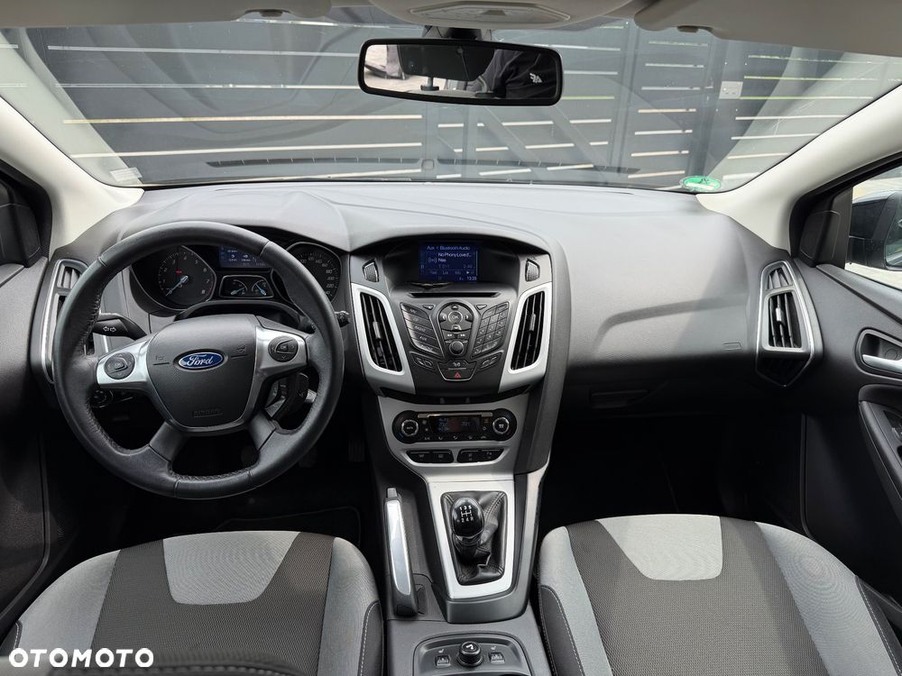 Ford Focus 1.6 TI-VCT Champions Edition - 8