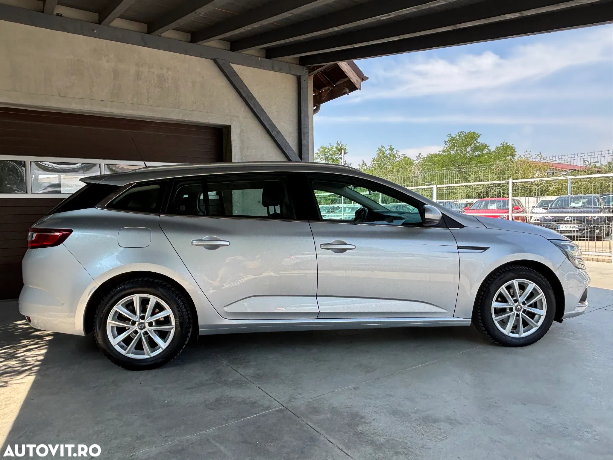 Renault Megane BLUE dCi 115 EDC BUSINESS EDITION - 11