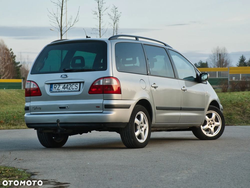 Ford Galaxy 1.9 TDI Ghia - 5