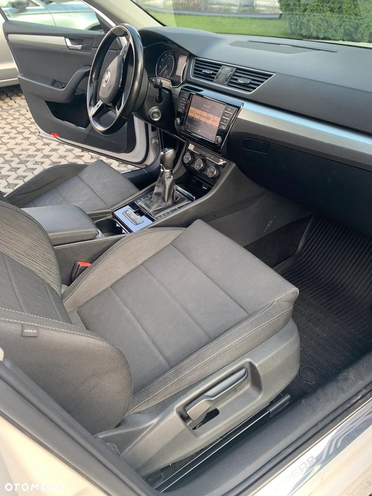 Skoda Superb 1.8 TSI Ambition - 11