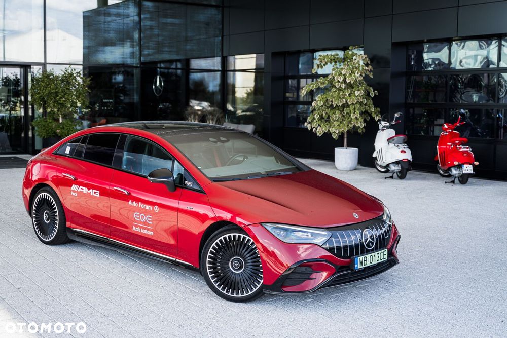 Mercedes-Benz EQE - 7