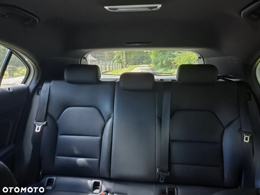 Mercedes-Benz Klasa A 200 d 4-Matic - 7