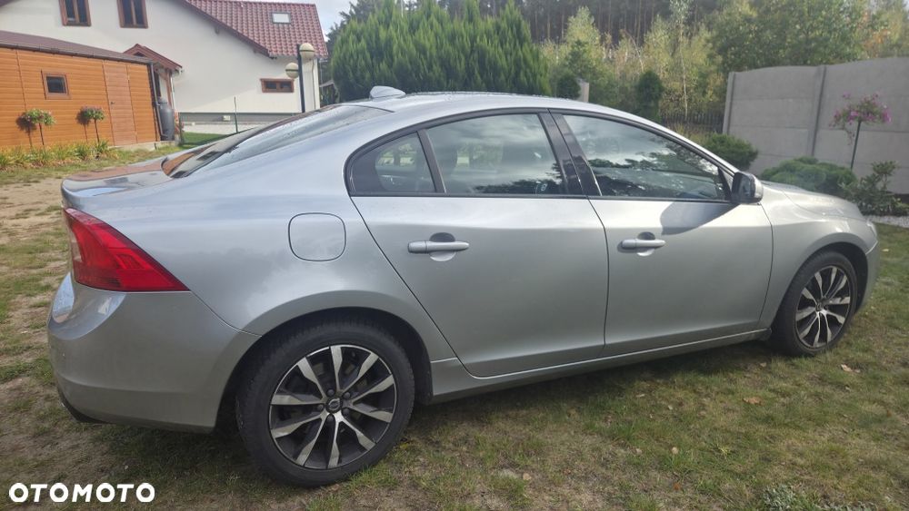 Volvo S60 2018 photo 4