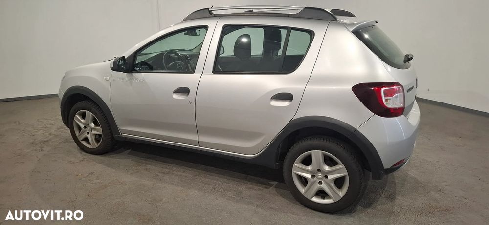 Dacia Sandero 0.9 Stepway - 4