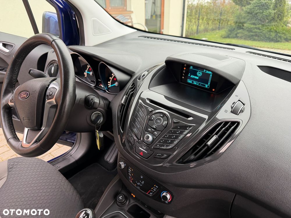 Ford Tourneo Courier - 6