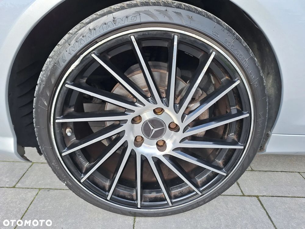 Mercedes-Benz Klasa C 250 CGI BlueEff Elegance - 9