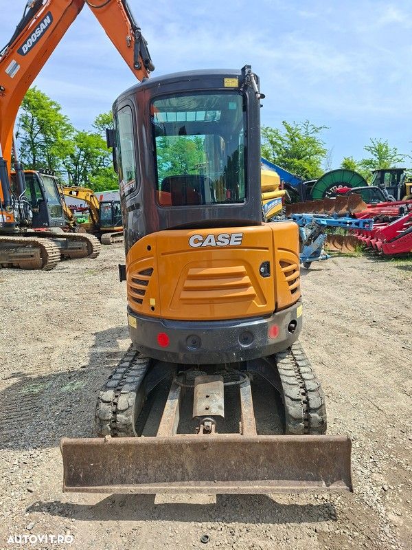 Case CX26C - 5