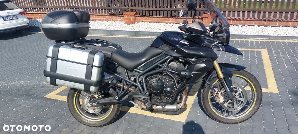 Triumph Tiger - 9