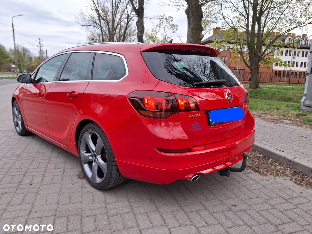 Opel Astra 1.4 Turbo Exklusiv - 2